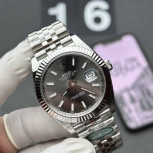 Rolex Datejust 41mm 126334 – Esfera Gris con Bisel de Oro Blanco Réplica con Movimiento 3235