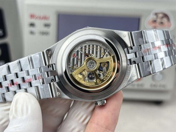 Rolex Land-Dweller 40mm 127386TBR-0001 – Tono Platino con Bisel de Diamantes Réplica - Imagen 2