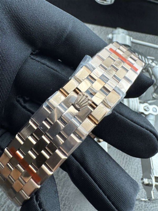 Rolex Oyster Perpetual 41mm 127385TBR – Oro Rosa Everose con Bisel de Diamantes y Esfera de Panal Réplica - Imagen 3