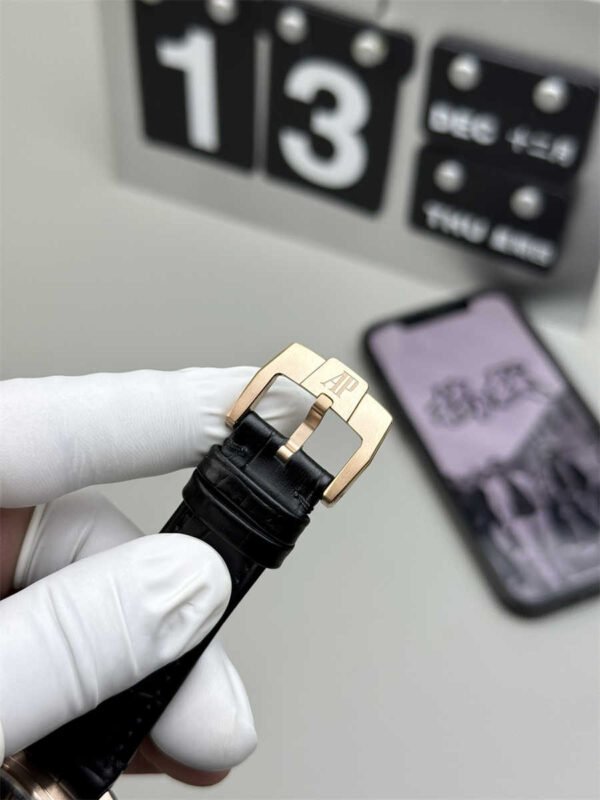 Audemars Piguet CODE 11.59 41mm 15210OR – Oro Rosa con Esfera Azul Réplica con Movimiento 4302 - Imagen 5